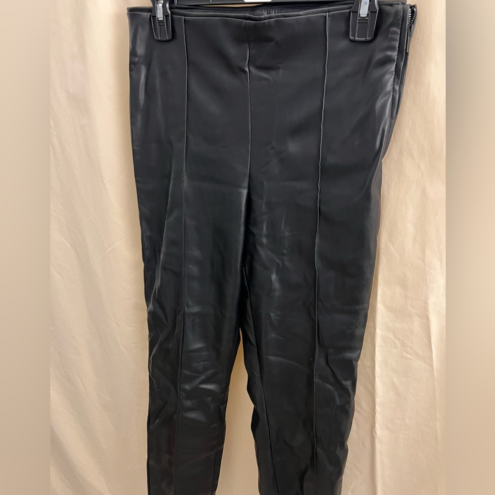 Black skinny leather pants